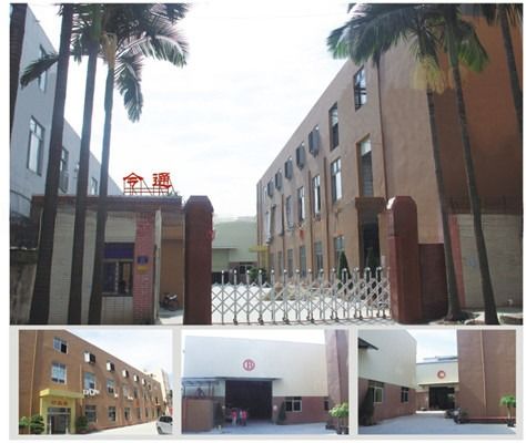 Mức độ an toàn cao Máy đúc phun thẳng đứng nhỏ một slide 30T