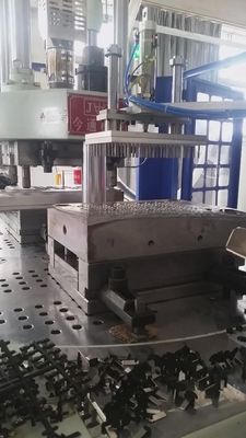 Máy đúc phun thủy lực quay dọc 40T đường kính vít 30mm