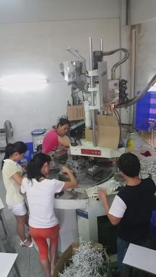 Máy đúc phun thủy lực quay dọc 40T đường kính vít 30mm