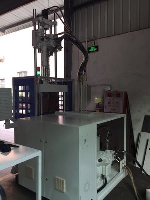 45T tự động dọc thermoplastic máy đúc phun với 400mm Open Stroke