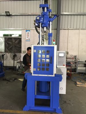 Máy đúc phun thủy lực dọc với 2 bàn làm việc