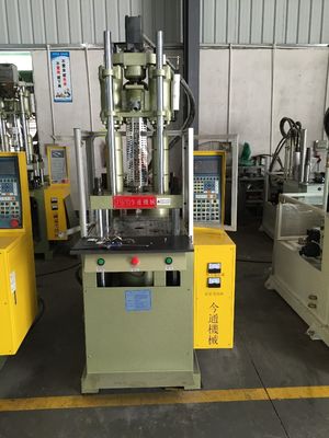 Máy đúc phun nhựa thẳng đứng robot 45T với nhịp phun 45mm